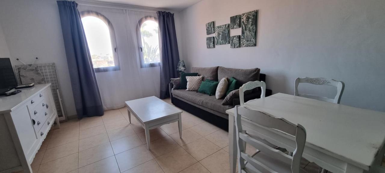 Oasis Royal 3 Piscinas *